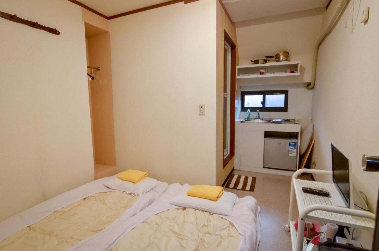 Holiday Anytel Shinjuku โตเกียว ภายนอก รูปภาพ